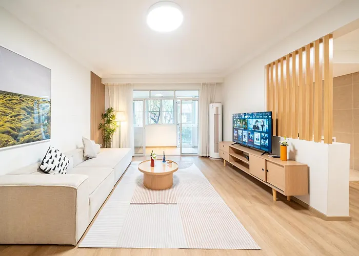 Shanghai Hills & Linkinn Natural Wood 3-Bedroom Duplex Near Sniec & Science Museum