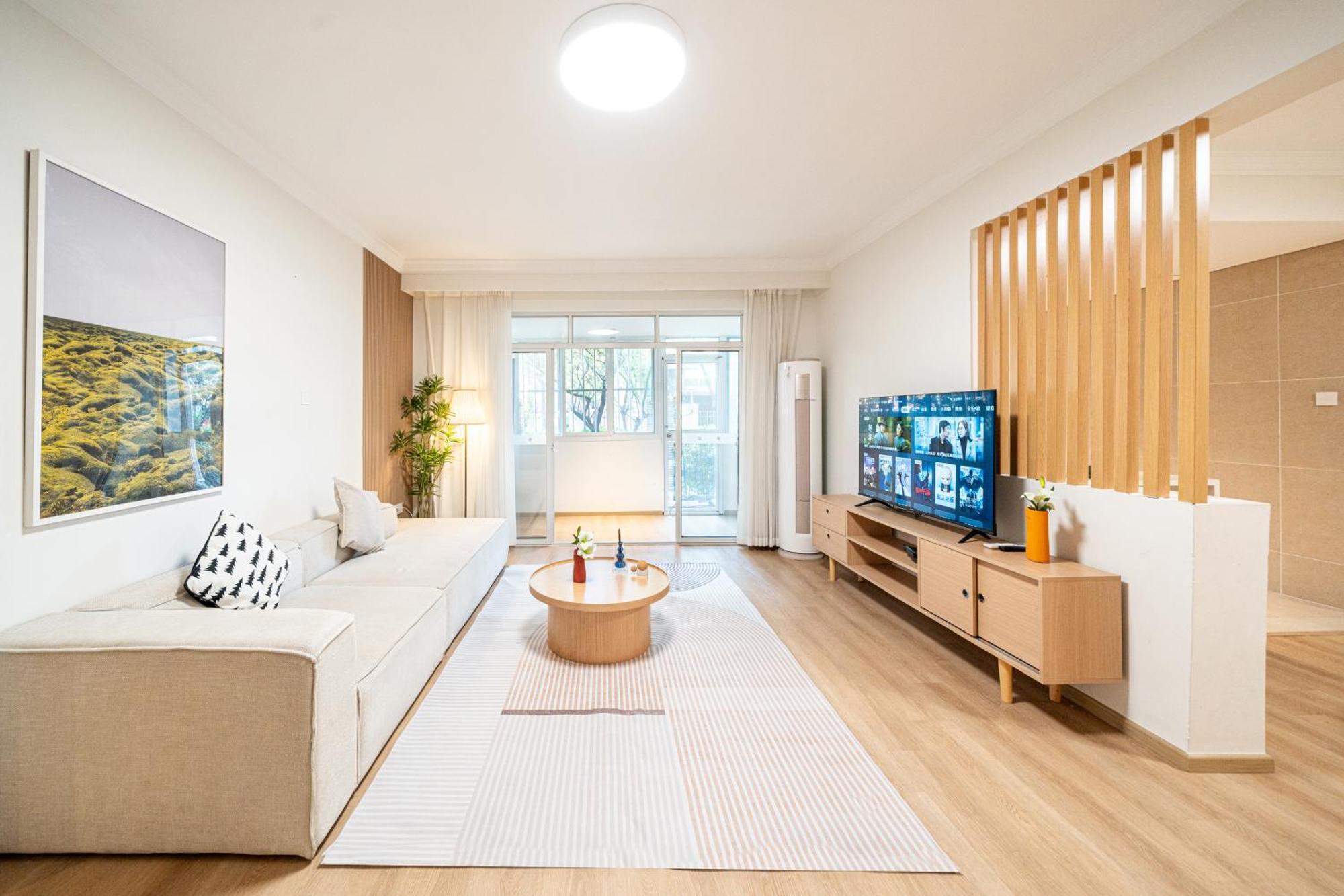 Apartment Hills & Linkinn Natural Wood 3-bedroom Duplex Near Sniec & Science Museum
