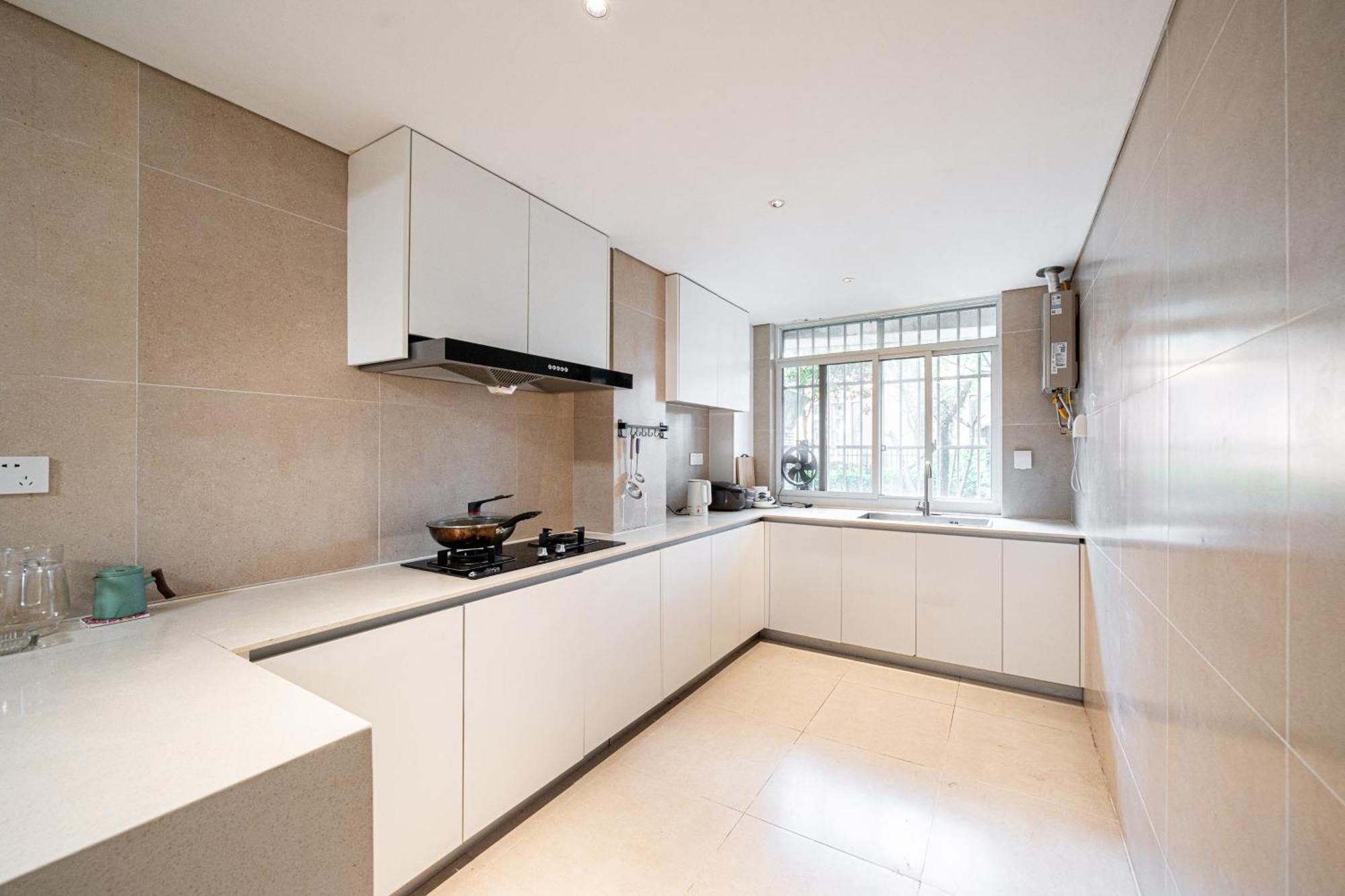 Apartment Hills & Linkinn Natural Wood 3-bedroom Duplex Near Sniec & Science Museum Shanghai