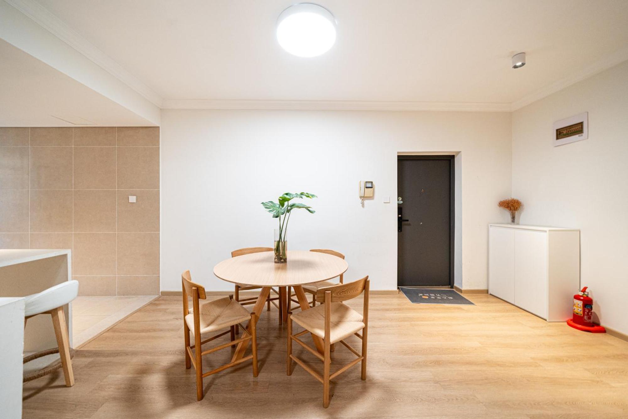 Hills & Linkinn Natural Wood 3-bedroom Duplex Near Sniec & Science Museum *
