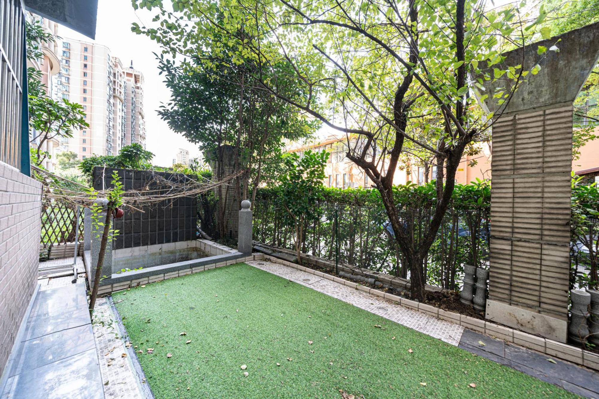 Hills & Linkinn Natural Wood 3-bedroom Duplex Near Sniec & Science Museum Shanghai